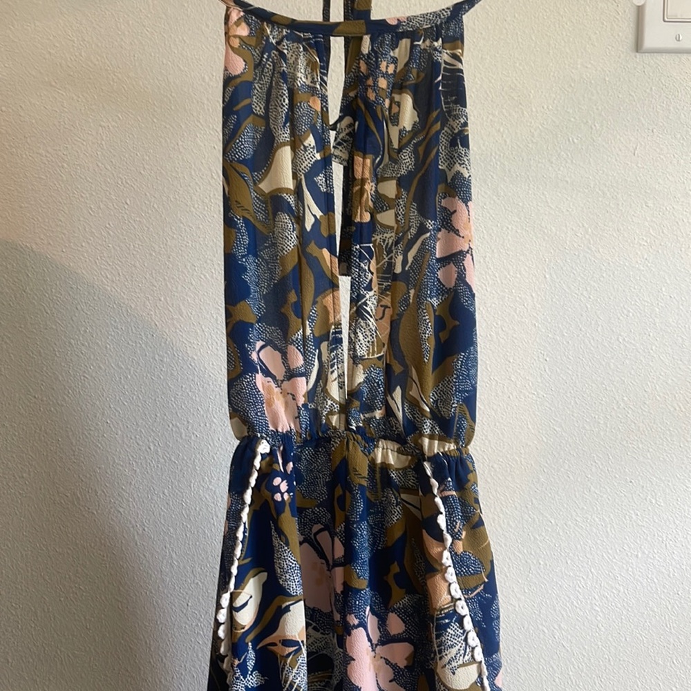 AUDREY 3+1 BOUTIQUE- floral romper halter style with open back